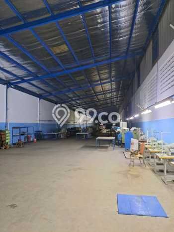 Unit Gudang Dijual di Gadingrejo Pasuruan Luas Tanah 7000m2, Luas Bangunan 4000m2 Unit Gudang Dijual di Gadingrejo Pasuruan Luas Tanah 7000m2, Luas Bangunan 4000m2