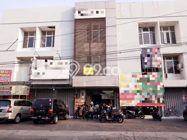 Area Ramai! Ruko Dijual di Waru untuk Bisnis Luas Bangunan 205m2 Area Ramai! Ruko Dijual di Waru untuk Bisnis Luas Bangunan 205m2
