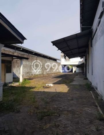 Gudang For Rent Kawasan Waru, Luas 2300m2m², Area Strategis, Lokasi Mudah Gudang For Rent Kawasan Waru, Luas 2300m2m², Area Strategis, Lokasi Mudah