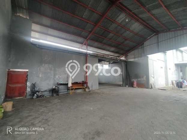 AREA TERBAIK! Gudang Kawasan Jombang Kota, Luas 900m2m², Keramaian Terjamin AREA TERBAIK! Gudang Kawasan Jombang Kota, Luas 900m2m², Keramaian Terjamin