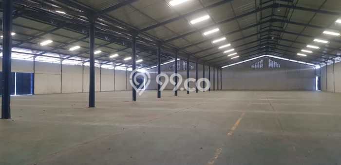 SEWA TERBAIK! Gudang di Gempol, Luas 13000m2m², Kawasan Berkembang, Siap Pakai SEWA TERBAIK! Gudang di Gempol, Luas 13000m2m², Kawasan Berkembang, Siap Pakai