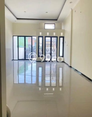 Dijual Cepat Rumah Favorit Siap Huni LB 120m2 di Rungkut, Surabaya Dijual Cepat Rumah Favorit Siap Huni LB 120m2 di Rungkut, Surabaya