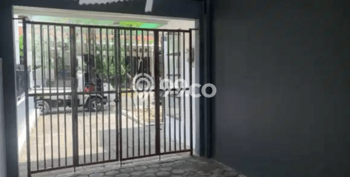 Dijual Rumah Strategis Bagus Punya 1 KT di Sidoarjo Sidoarjo - Dijual Rumah Strategis Bagus Punya 1 KT di Sidoarjo Sidoarjo -