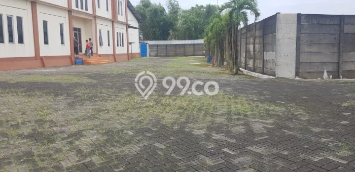 Unit Gudang Disewa Lokasi Pandaan, Pasuruan Spesifikasi Luas Bangunan 5500m2 Unit Gudang Disewa Lokasi Pandaan, Pasuruan Spesifikasi Luas Bangunan 5500m2