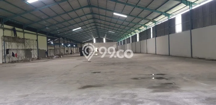 Gudang Disewa di Mojokerto dengan LB 2484m2 Area Komersial Ramai Gudang Disewa di Mojokerto dengan LB 2484m2 Area Komersial Ramai