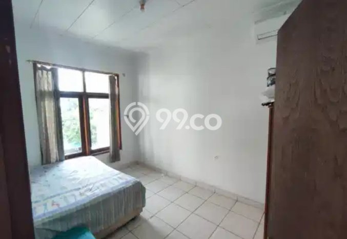 For Sale Rumah 4 Kamar Lokasi Ideal Nyaman dan Strategis di Waru For Sale Rumah 4 Kamar Lokasi Ideal Nyaman dan Strategis di Waru