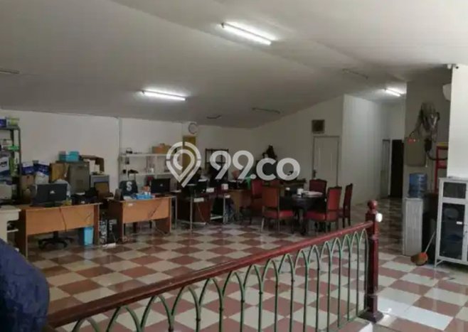 Komersial paling strategis disewakan di Gubeng Surabaya Komersial paling strategis disewakan di Gubeng Surabaya