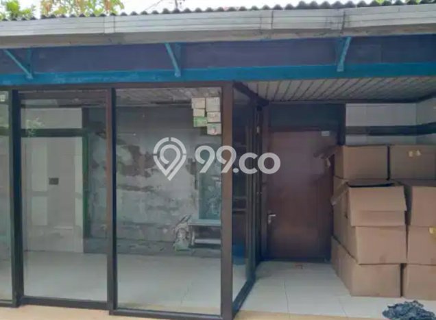 Ready to Use! Premium House LT 500m2 Desain Elegan di Surabaya Kota Ready to Use! Premium House LT 500m2 Desain Elegan di Surabaya Kota