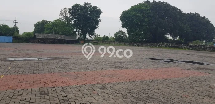 Gudang Disewa di Mojokerto dengan LB 2484m2 Area Komersial Ramai Gudang Disewa di Mojokerto dengan LB 2484m2 Area Komersial Ramai