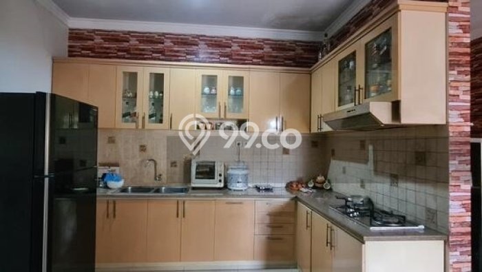 Dijual Hunian Rumah Terawat 4 Kamar di Bekasi Kota, Bekasi Dijual Hunian Rumah Terawat 4 Kamar di Bekasi Kota, Bekasi