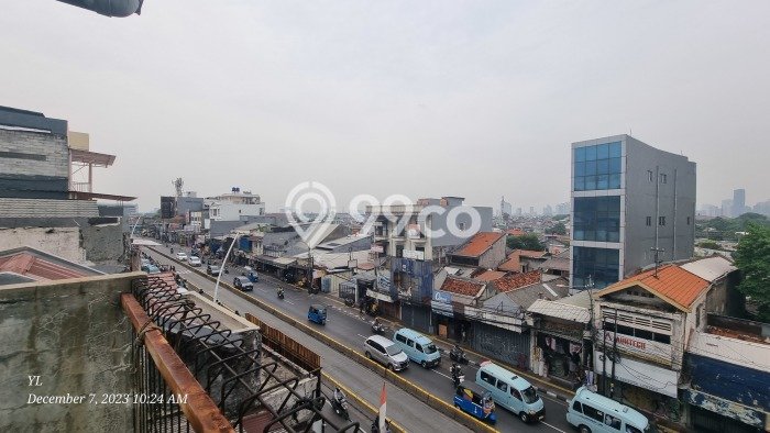 Ruko Komersial Dijual di Jatinegara Jakarta Timur LT 132m2 & LB 300m2 Ruko Komersial Dijual di Jatinegara Jakarta Timur LT 132m2 & LB 300m2