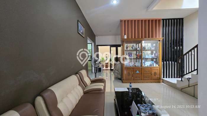 Rumah Elit Modern Tanpa Renovasi di harapan indah Bekasi Rumah Elit Modern Tanpa Renovasi di harapan indah Bekasi