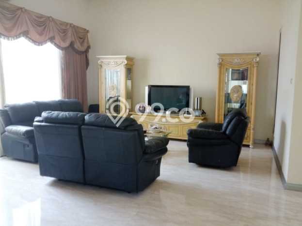 Hunian Mewah LB 299m2 Siap Huni Desain Elegan di Pakuwon, Surabaya Hunian Mewah LB 299m2 Siap Huni Desain Elegan di Pakuwon, Surabaya