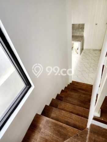 Dijual Rumah 4 Kamar Lokasi Ideal Nyaman dan Strategis di Sambikerep Dijual Rumah 4 Kamar Lokasi Ideal Nyaman dan Strategis di Sambikerep