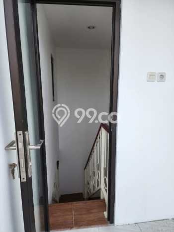 Dijual Rumah 4 Kamar Lokasi Ideal Nyaman dan Strategis di Sambikerep Dijual Rumah 4 Kamar Lokasi Ideal Nyaman dan Strategis di Sambikerep