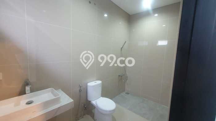 Rumah Luxury Modern Tanpa Renovasi di Citraland Surabaya Rumah Luxury Modern Tanpa Renovasi di Citraland Surabaya