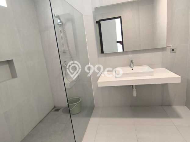 Rumah Elit Modern Siap Huni di Citraland Surabaya Rumah Elit Modern Siap Huni di Citraland Surabaya