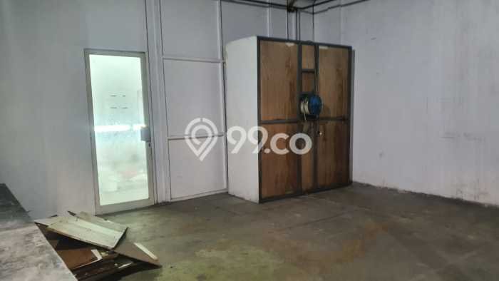 Unit Gudang Dijual di Sidoarjo Sidoarjo Luas Bangunan 600m2 Unit Gudang Dijual di Sidoarjo Sidoarjo Luas Bangunan 600m2