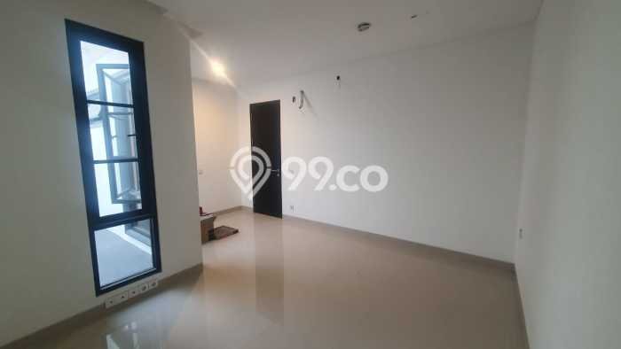 Rumah Luxury Modern Tanpa Renovasi di Citraland Surabaya Rumah Luxury Modern Tanpa Renovasi di Citraland Surabaya