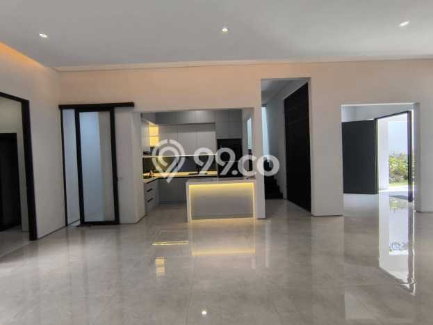 Rumah Elit Modern Siap Huni di Citraland Surabaya Rumah Elit Modern Siap Huni di Citraland Surabaya