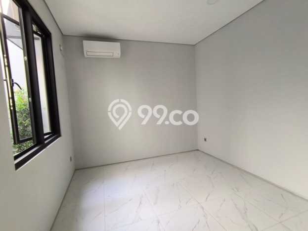 Rumah Elit Modern Siap Huni di Citraland Surabaya Rumah Elit Modern Siap Huni di Citraland Surabaya
