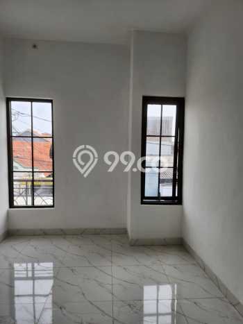 Dijual Rumah 4 Kamar Lokasi Ideal Nyaman dan Strategis di Sambikerep Dijual Rumah 4 Kamar Lokasi Ideal Nyaman dan Strategis di Sambikerep
