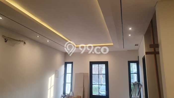 Rumah Luxury Modern Tanpa Renovasi di Citraland Surabaya Rumah Luxury Modern Tanpa Renovasi di Citraland Surabaya