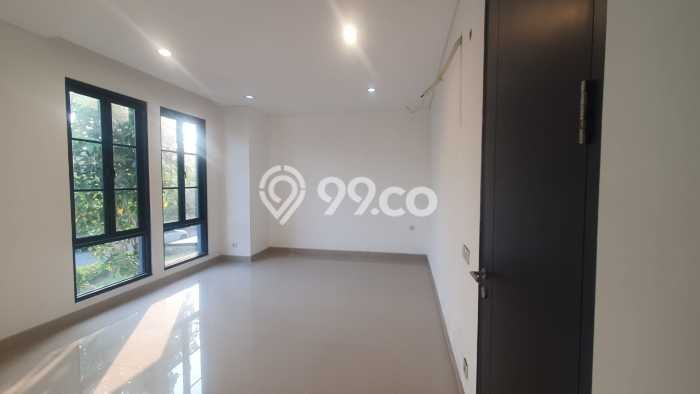 Rumah Luxury Modern Tanpa Renovasi di Citraland Surabaya Rumah Luxury Modern Tanpa Renovasi di Citraland Surabaya
