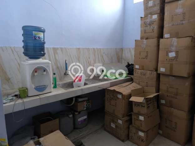 FOR RENT! Gudang di Margomulyo Cocok untuk Bisnis 875m2 FOR RENT! Gudang di Margomulyo Cocok untuk Bisnis 875m2