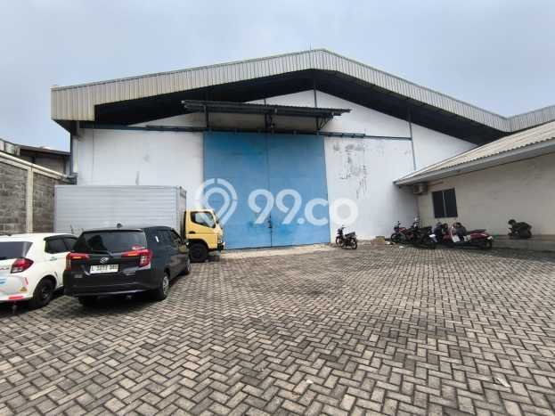 FOR RENT! Gudang di Margomulyo Cocok untuk Bisnis 875m2 FOR RENT! Gudang di Margomulyo Cocok untuk Bisnis 875m2