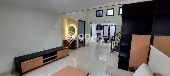 Rumah 2 KT 1 KM di Lokasi Strategis Kota Baru Parahyangan, Bandung Rumah 2 KT 1 KM di Lokasi Strategis Kota Baru Parahyangan, Bandung