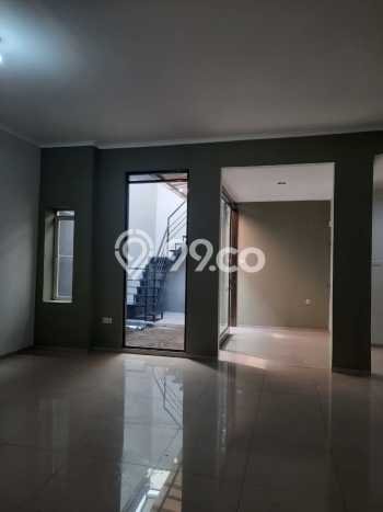 Rumah kawasan Holis Cigondewah, Bandung, LT 190m² LB 170m² Rumah kawasan Holis Cigondewah, Bandung, LT 190m² LB 170m²