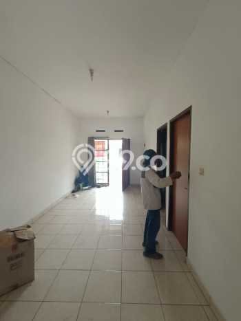 Kesempatan Emas Memiliki Rumah LT 120m² / LB 65m² di Kawasan Komersial Mekar Wangi, Bandung Kesempatan Emas Memiliki Rumah LT 120m² / LB 65m² di Kawasan Komersial Mekar Wangi, Bandung