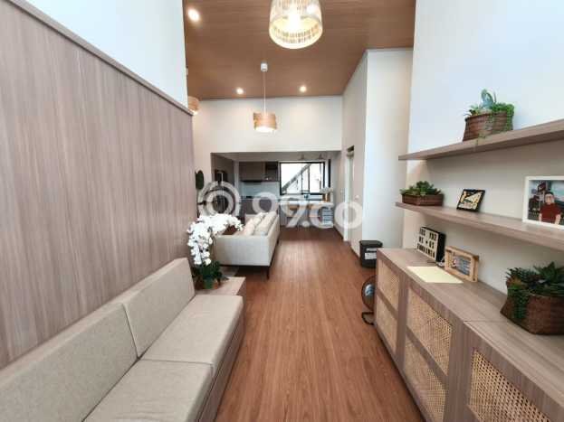 Rumah LT 162m2m² Newly Renovated di Lokasi Prestisius , Bandung Rumah LT 162m2m² Newly Renovated di Lokasi Prestisius , Bandung