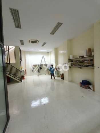 Dijual Rumah Luas Megah Dengan View Cantik di Permata Buana, Jakarta Barat Dijual Rumah Luas Megah Dengan View Cantik di Permata Buana, Jakarta Barat