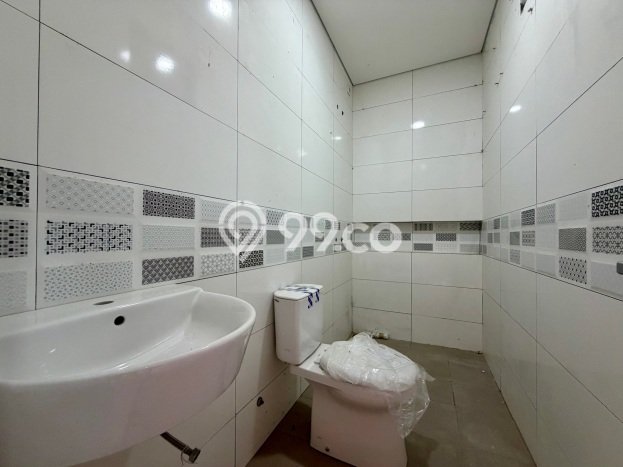 Dijual Rumah Eksklusif 4 KT di Green Ville, Jakarta Barat Dijual Rumah Eksklusif 4 KT di Green Ville, Jakarta Barat