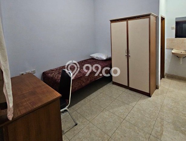 Kos-kosan Dijual di Kemanggisan Jakarta Barat Luas 700m2 Kos-kosan Dijual di Kemanggisan Jakarta Barat Luas 700m2