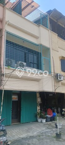 FOR RENT! Ruko di Kedoya Cocok untuk Bisnis 180m2 FOR RENT! Ruko di Kedoya Cocok untuk Bisnis 180m2