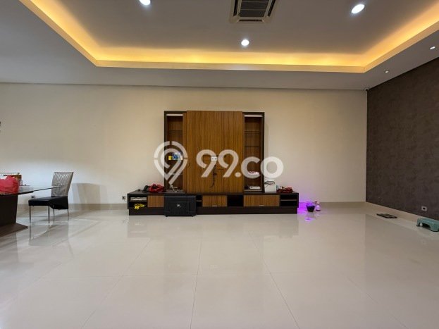Rumah Elit Modern Siap Huni di Pantai Indah Kapuk Jakarta Utara Rumah Elit Modern Siap Huni di Pantai Indah Kapuk Jakarta Utara