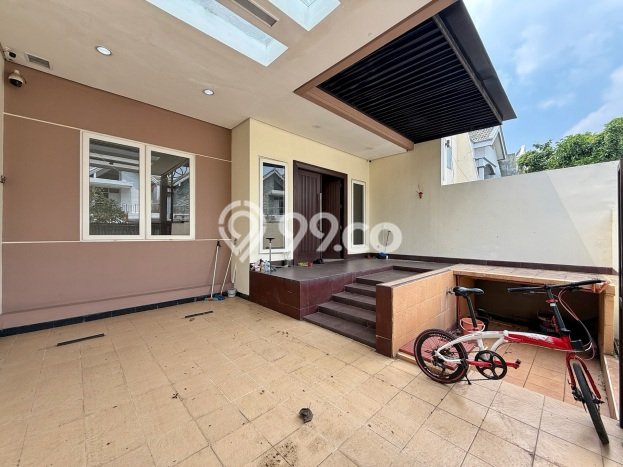 Rumah Elit Modern Siap Huni di Pantai Indah Kapuk Jakarta Utara Rumah Elit Modern Siap Huni di Pantai Indah Kapuk Jakarta Utara