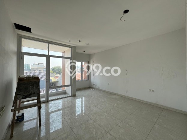 Hunian Elit LB 200m2 Siap Pakai Desain Elegan di Tomang, Jakarta Barat Hunian Elit LB 200m2 Siap Pakai Desain Elegan di Tomang, Jakarta Barat