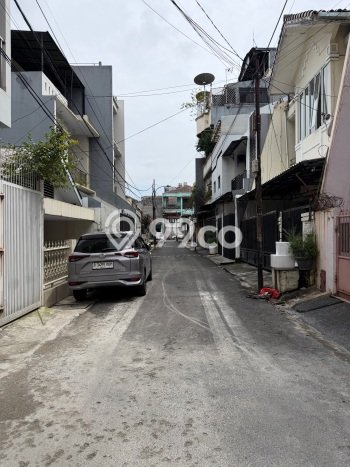 Hunian Elit LB 225m2 Siap Pakai Desain Elegan di Tomang, Jakarta Barat Hunian Elit LB 225m2 Siap Pakai Desain Elegan di Tomang, Jakarta Barat