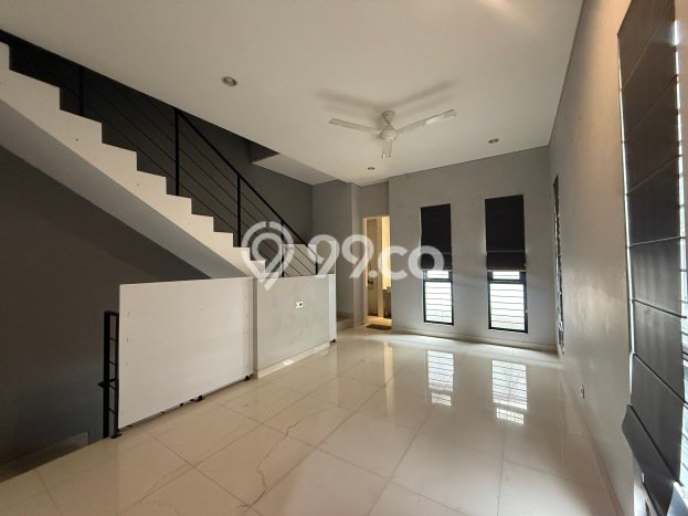 Jual Rumah Strategis Bagus Punya 5 KT di Kebon Jeruk Jakarta Barat SHM Jual Rumah Strategis Bagus Punya 5 KT di Kebon Jeruk Jakarta Barat SHM