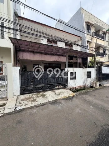 Rumah Elit Modern Tanpa Renovasi di Tanjung Duren Jakarta Barat Rumah Elit Modern Tanpa Renovasi di Tanjung Duren Jakarta Barat