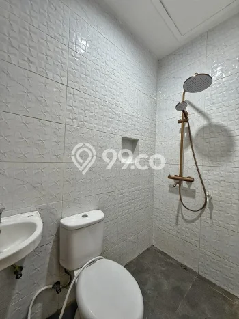 Kost Dijual di Tomang dengan 110 KT dan Luas 2240m2 Kost Dijual di Tomang dengan 110 KT dan Luas 2240m2