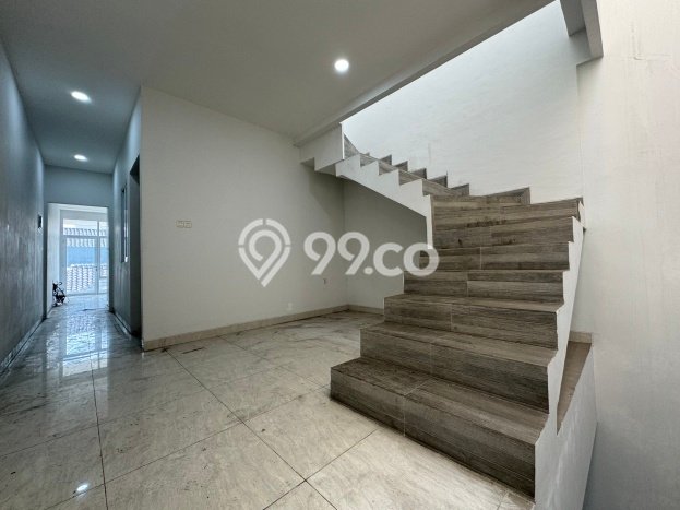 Hunian Elit LB 200m2 Siap Pakai Desain Elegan di Tomang, Jakarta Barat Hunian Elit LB 200m2 Siap Pakai Desain Elegan di Tomang, Jakarta Barat