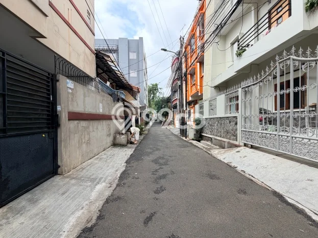 Rumah Elit Modern Tanpa Renovasi di Tanjung Duren Jakarta Barat Rumah Elit Modern Tanpa Renovasi di Tanjung Duren Jakarta Barat