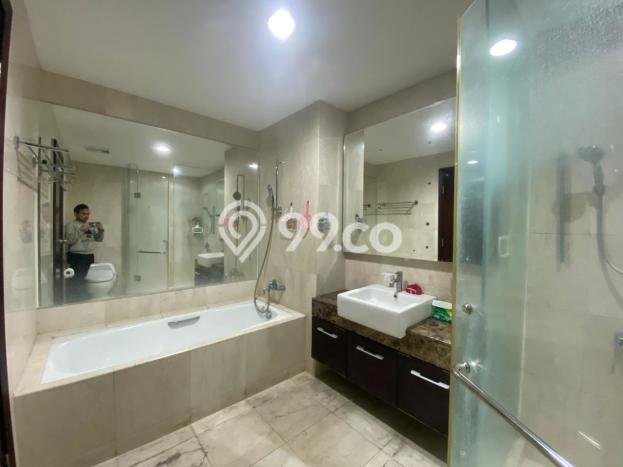Hunian Apartemen Eksklusif untuk Dijual di Jakarta Selatan dengan 3 BR & 2 Kamar Mandi Hunian Apartemen Eksklusif untuk Dijual di Jakarta Selatan dengan 3 BR & 2 Kamar Mandi