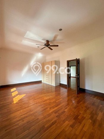 Disewakan Rumah Nyaman di Prapanca LT 750m2 / LB 500m2 Siap Huni Disewakan Rumah Nyaman di Prapanca LT 750m2 / LB 500m2 Siap Huni