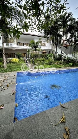 Rumah Mewah LB 500m2 Siap Huni Desain Elegan di Kemang, Jakarta Selatan Rumah Mewah LB 500m2 Siap Huni Desain Elegan di Kemang, Jakarta Selatan